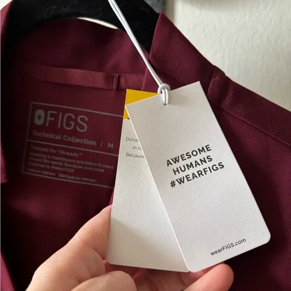 FIGS • NWT Burgundy LIMITED EDITION Inala Slim Scrub Top • Medium - Picture 11 of 12